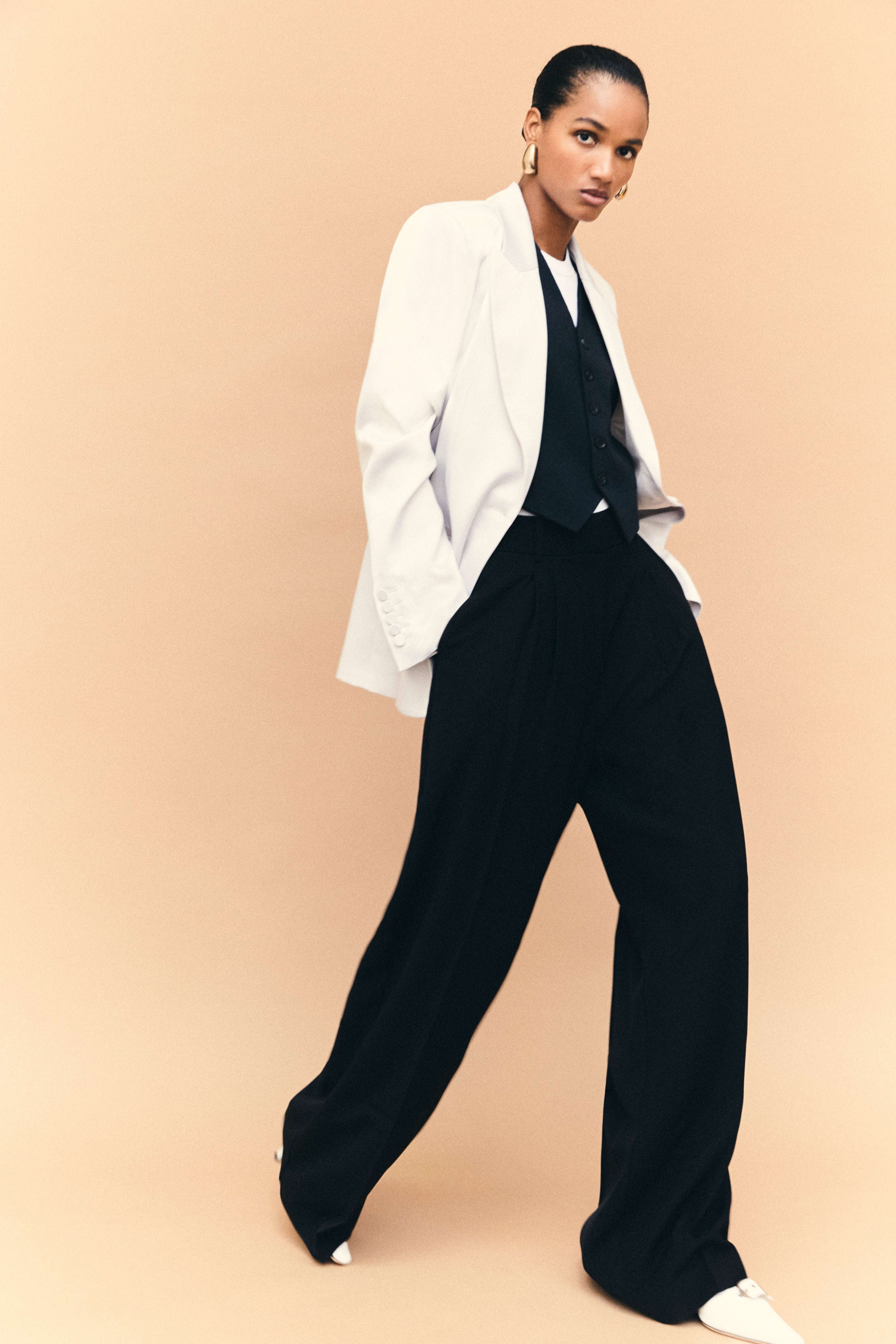 black-blazer-white-piping-rag-bone-tapered-dress-pants-work-wear-silk-camisole-classic-style-gold-pumps3  - MEMORANDUM | NYC Fashion & Lifestyle Blog for the Working Girl